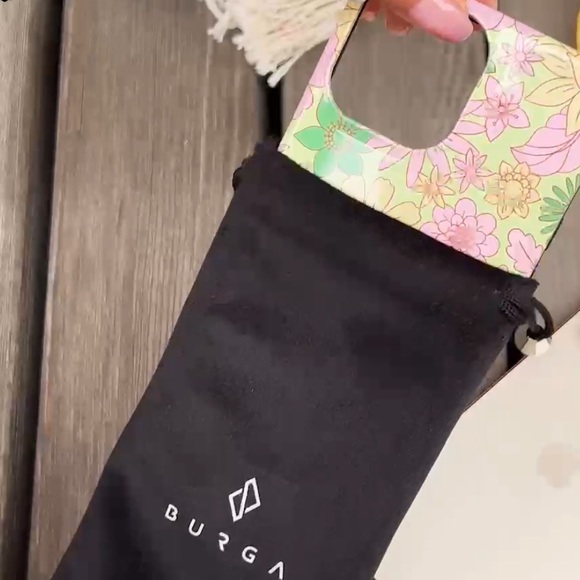 Burga iPhone 14 Pro Case | Amalfi Coast - Colorful Floral | MagSafe | NEW - Picture 5 of 8